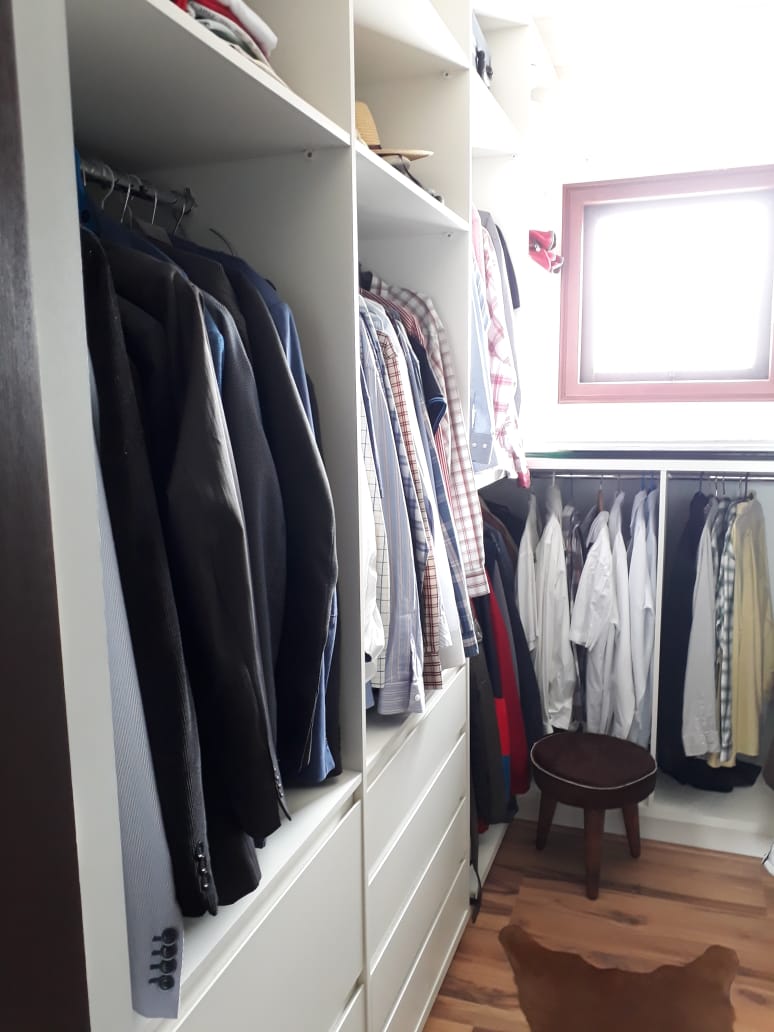 Closets são uma ótima opção para manter tudo organizado